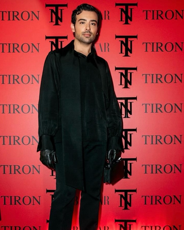 Tiron Caviar gallery 38